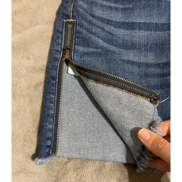 NWOT American Eagle Size 00 XXS Denim Mini Skirt Dark Wash Zipper Y2K Stretch - Picture 7 of 7